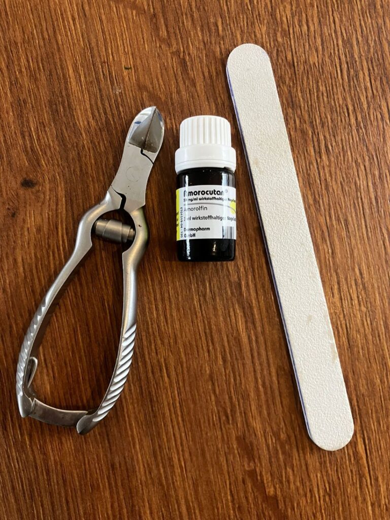 Nagelpilz Behandlung mit Amorolfin und Werkzeugen aus meiner Routine